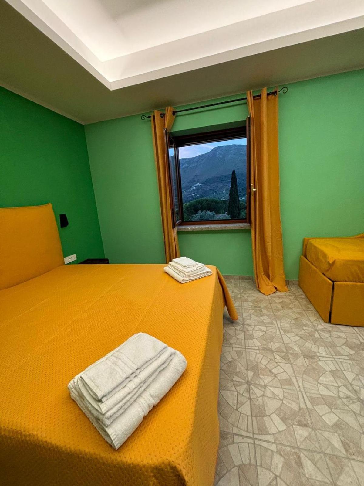 Domus Arco Romano Guest House Itri Buitenkant foto