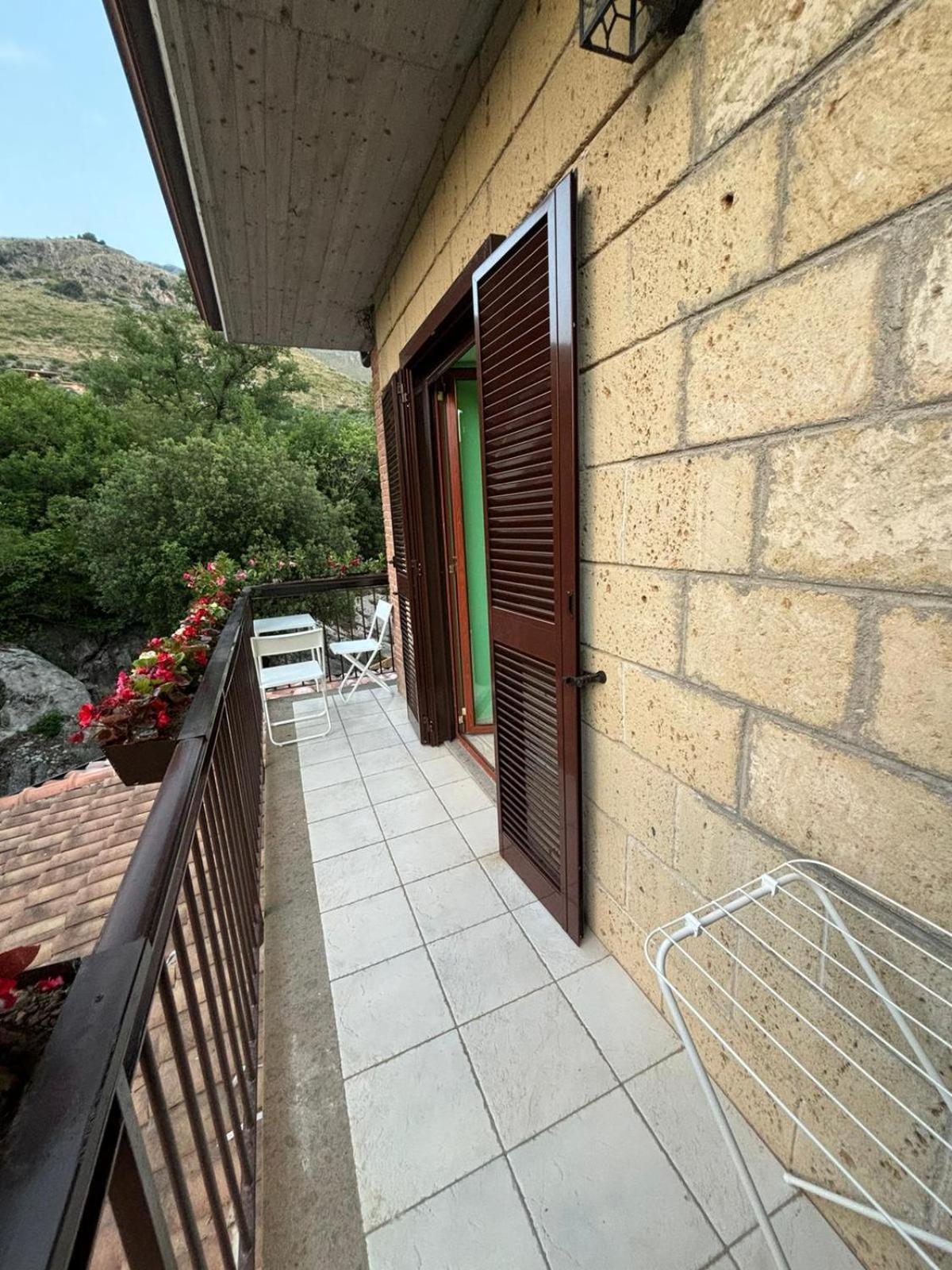 Domus Arco Romano Guest House Itri Buitenkant foto