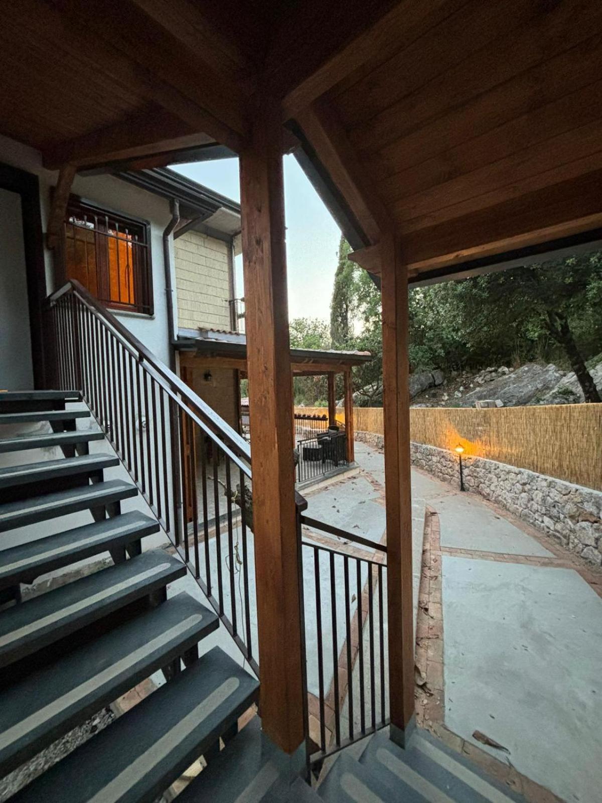 Domus Arco Romano Guest House Itri Buitenkant foto