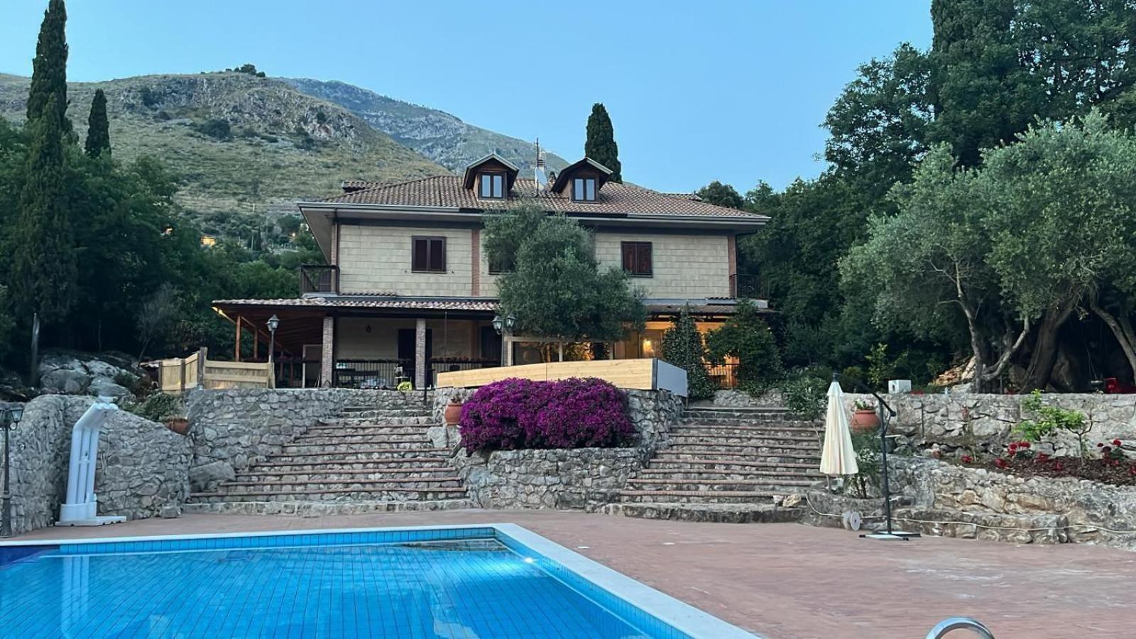 Domus Arco Romano Guest House Itri Buitenkant foto