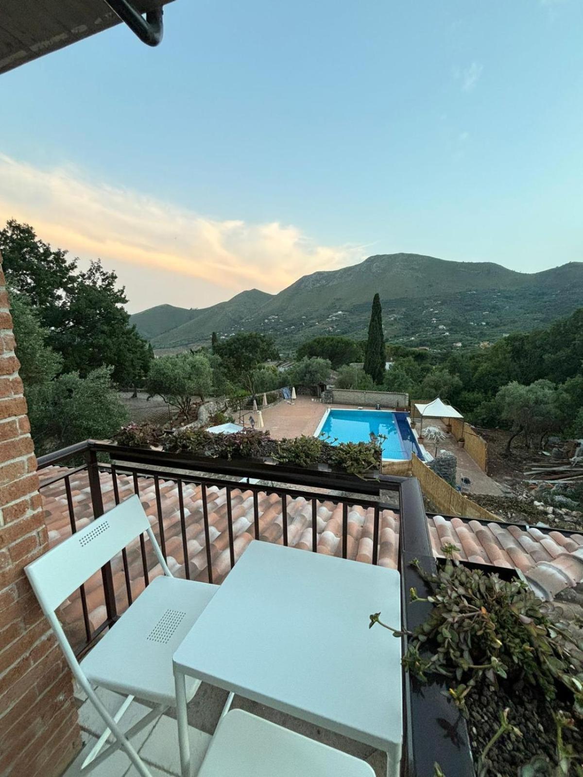 Domus Arco Romano Guest House Itri Buitenkant foto